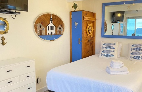 North Truro Hotel | National Seashore Studio