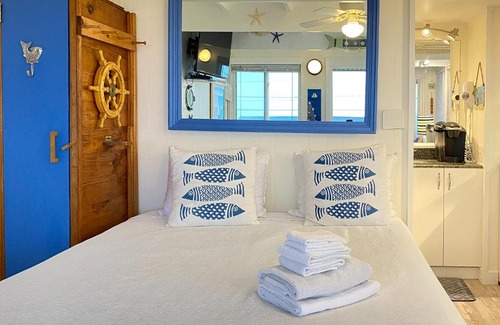 North Truro Hotel | National Seashore Studio