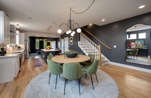 The Nations House | Nations Elegance: Rooftop & Private Patio