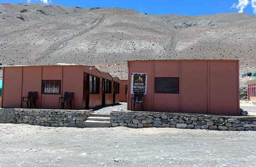 Spangmik Cottage | Native Retreat Cottage Pangong Ladakh UT