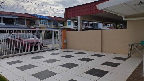 Kuching House | Natol Homestay - London Foochow Road