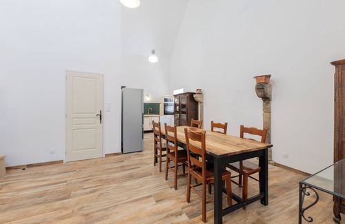 Saint-Setiers House | Natural charm and open space