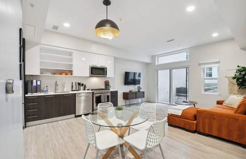Highland Condo | Natural Influence | Espadin LoHi