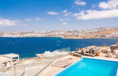 Kanalia Villa | Natural Stone Villa has amazing view in town and aegean private pool free park