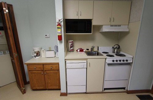 Lake Lure Condo | Nature Escape w/Resort Amenities, Sleeps 4