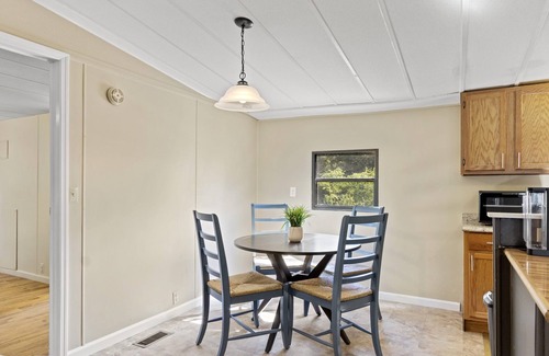 Greenville - Spartanburg House | Nature-Lover's 3BR Haven: Pets, Ping Pong, Serene