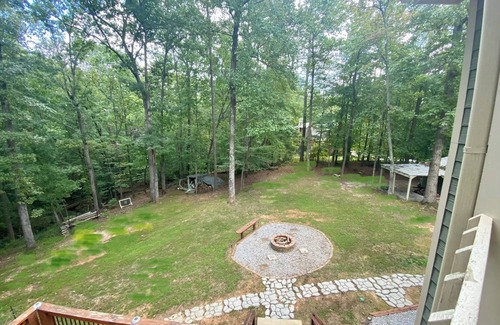 Douglasville House | Nature Lover's Retreat - Cozy Bedroom in Douglasville