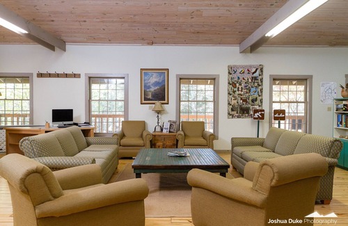 Huntsville Cabin | Nature Lovers Retreat for Weddings, Reunions & Gatherings