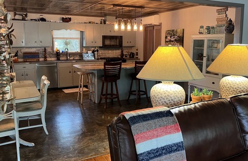 Sopchoppy Cottage | Nature Lovers Riverfront Retreat w/ private boat launch and large outdoor space