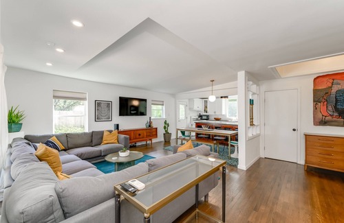 East MLK House | Nature meets charm at peaceful east side 3 bdrm