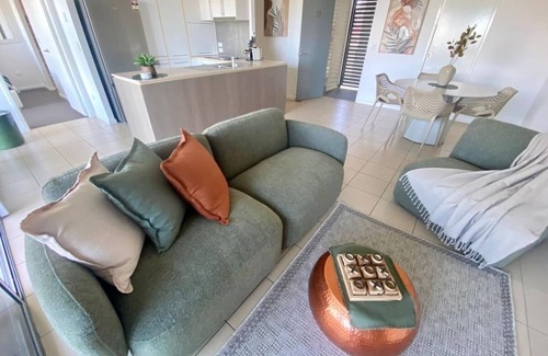 South Townsville Apartment | Nature Meets City on Mint