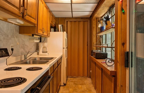 Scottsburg Cabin | Nature Retreat: Cozy Vacation Rental in Wayland, NY - 10 Acres of Serenity!