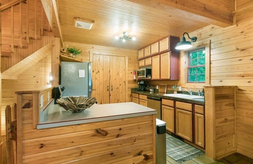 Eureka Springs House | Nature Retreat-Explore 8 Acres-Private Getaway
