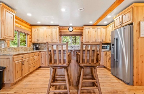 McCall Cabin | Nature's Delight, Family-Friendly Cabin w/ Private