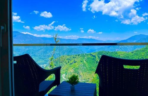 Giridih Hotel | Nature Valley Farmhouse Resort by Raarees, Munnar #lap of nature #premium rooms #parking #Scenic view #garden with fireplace #property of the year