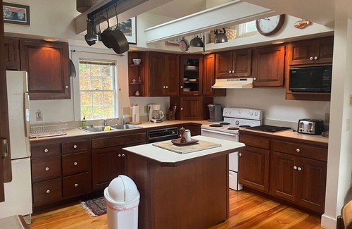 Meredith Cottage | Natures Escape on Randlett Pond