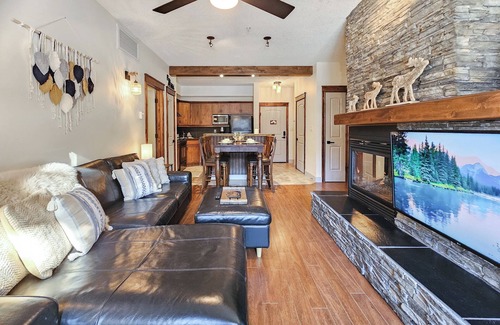 East Kootenay Condo | Natures Retreat - Pool & Hot Tub - Spacious Patio