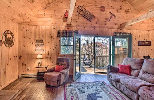 Whittier House | Natures Retreat with Hot Tub 7 Mi to Bryson City