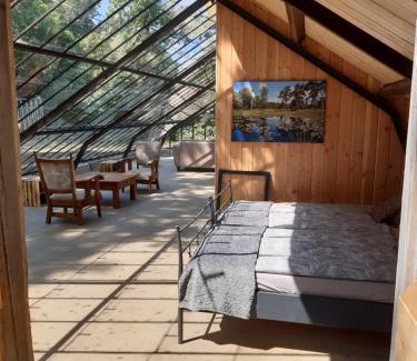 Lomm House | Natuurslaapkamer de zaadeest boskamer