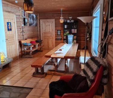 Sotkamo House | Nauti luonnon rauhasta Jataniemen Uittotuvassa.