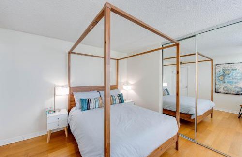 Marina del Rey Apartment | Nautical 2 Bedroom with Beautiful Ocean Views