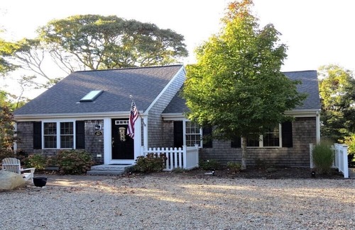 West Chatham House | Nautical Comfort near Rail Trail