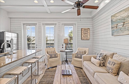 Cinnamon Shore Condo | Nautical Launch TC 1207