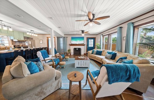 Laguna Beach Estates House | Nautical Rose: Salted Pool, Hot Tub, Fire Pit,16+