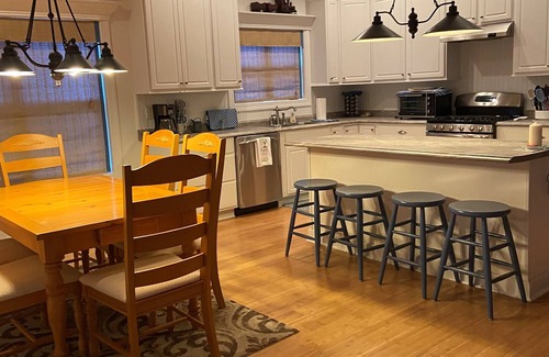 White Lake House | Nautical themed Lake retreat at White Lake.