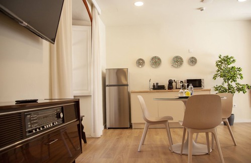 Historical Center Hotel | Nava Suites