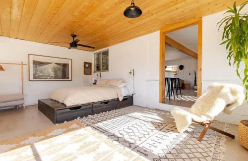 Panorama Heights House | Navigate Stays retreat W Hot Tub Bobs Homestead