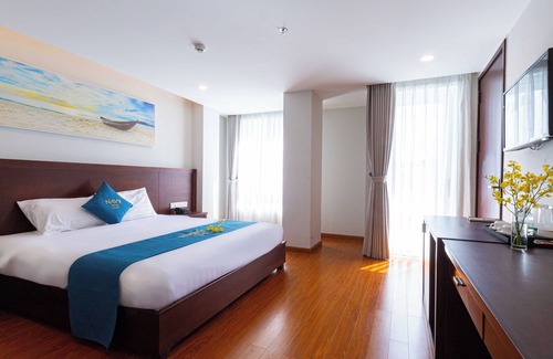 Tran Phu Beach Hotel | Navy Nha Trang 4 star rate locatited in center and next beach with good price