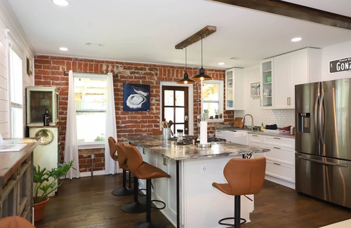 Navy Point Cottage | Navy Point Home and game room, near NAS & downtown