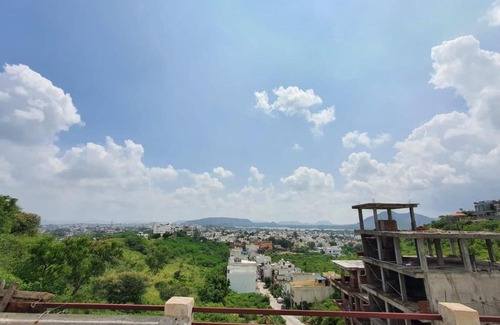 Udaipur Villa | Nazaara House Homestay 2BHK WIFI HOTSTAR PRIME