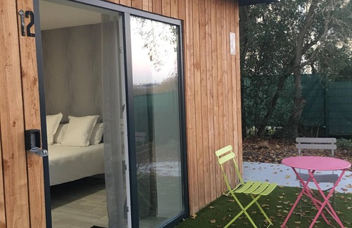 Bouchemaine Apartment | N°9-Lodge-Superior-Ensuite with Shower-Garden view