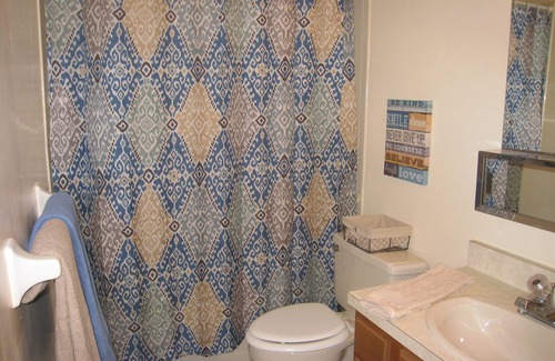 Ocala House | NE Ocala Newly updated 2/2.5 Townhome