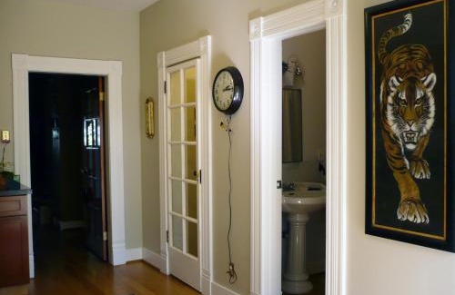 Eliot Apartment | NE Portland Oregon Modern Victorian Duplex