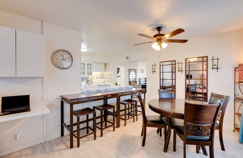 Roosevelt House | Near Airport & Dtwn: Breezy Fresno Home!