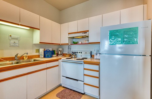 Bandon Condo | Near Beach Condo w/Lovely Ocean Views- Dogs OK