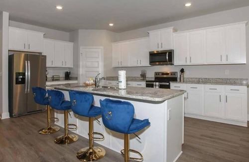 Foley House | Near Beach - K/K/Q/TwTw/Sofa SL - Newly constructed house-Pet Friendly-Sleeps 10