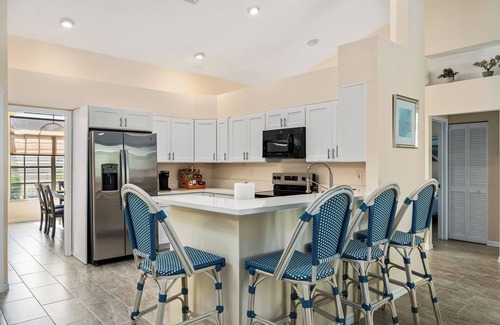 Crown Pointe House | Near Beaches + Downtown Naples-Heated Pool-Pickleball-Game room-Gym