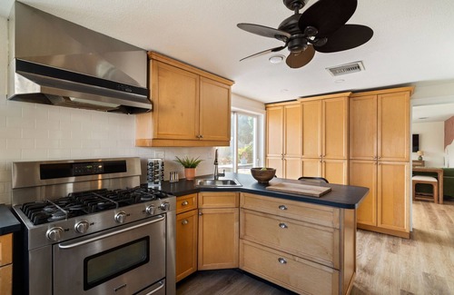 Disston Heights House | Near Beaches! Heated Pool, Hot tub at the Poolside Palm Hideaway!