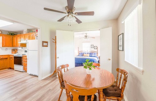 Rogers House | Near Beaver Lake - Ideal for Unwind Getaways