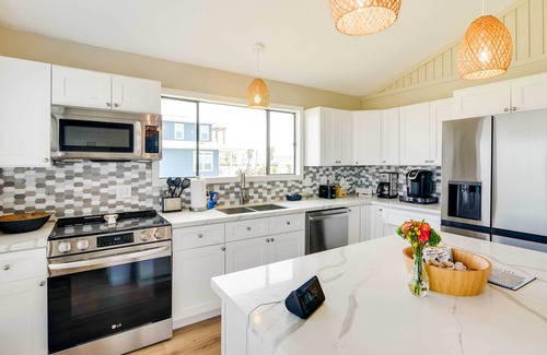 San Luis House | Near Boat Ramp: Home w/Deck & Grill in Freeport