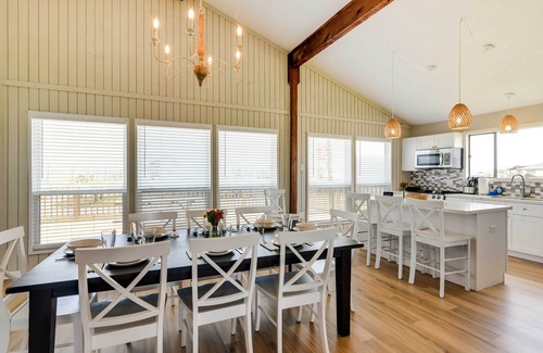 San Luis House | Near Boat Ramp: Home w/Deck & Grill in Freeport