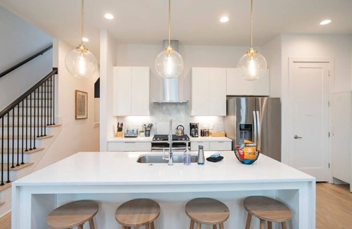 Buena Vista House | Near Broadway | Rooftop | Views
