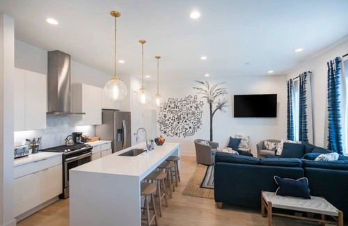 Buena Vista House | Near Broadway | Rooftop | Views