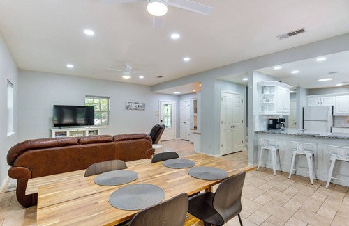 Carolyn Estates House | Near Cedar Creek Lake: Pet-Friendly Home w/Yard!