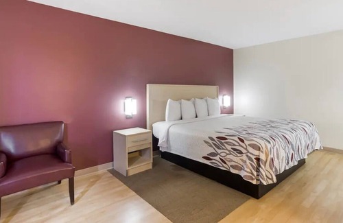 Pittsburg House | Near Cumberland Star Riverboat! Pet-friendly Property with Free Parking Onsite!