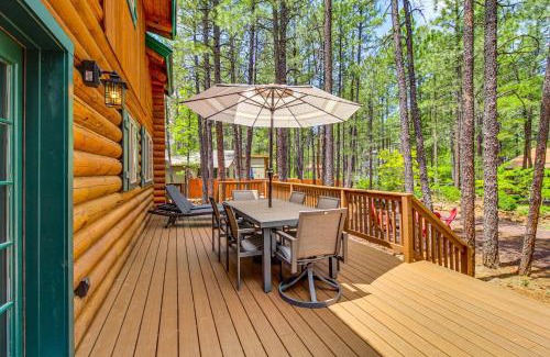 Pinetop House | Near Dining, Hiking and Golf Pinetop Log Cabin!